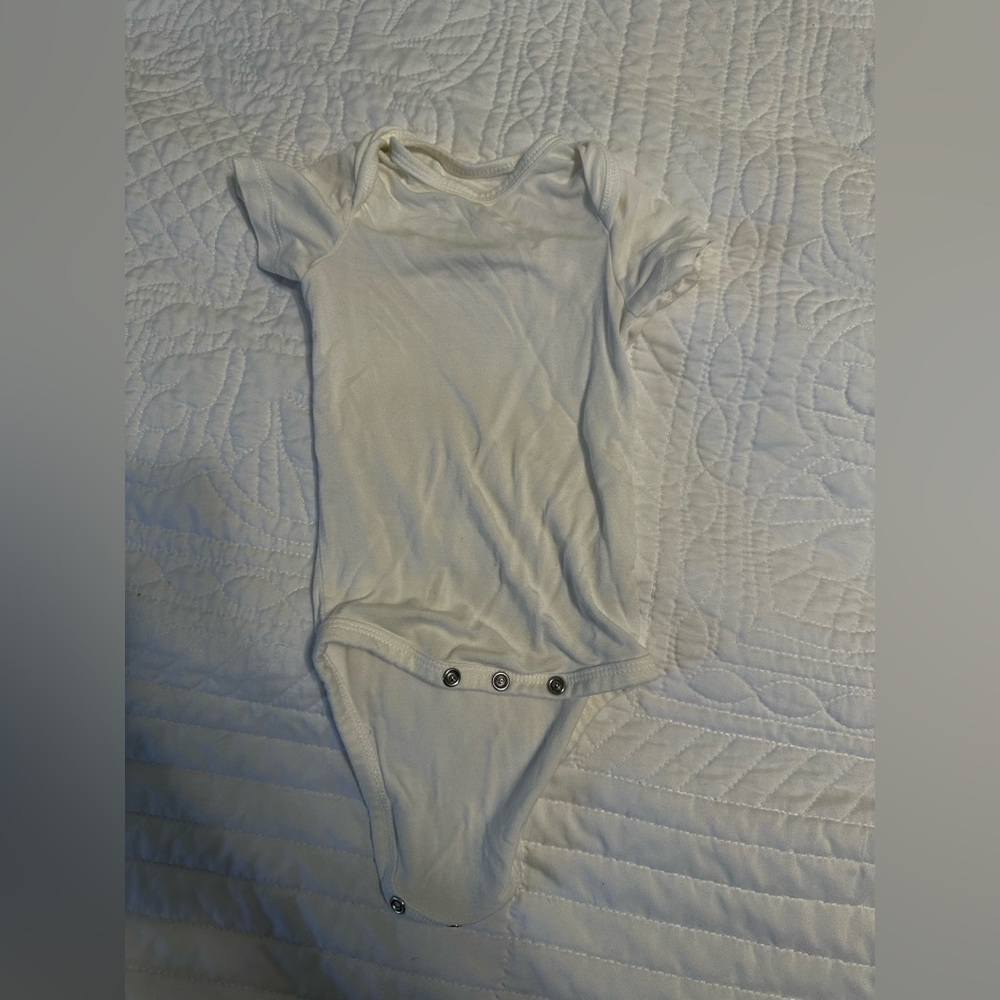 Kyte Baby Cloud bodysuit 0-3 months